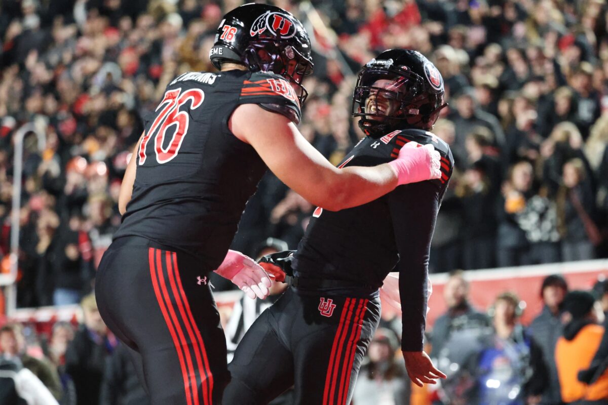 Dampier leads No. 10 Utah to 21-13 win over No. 14 Houston